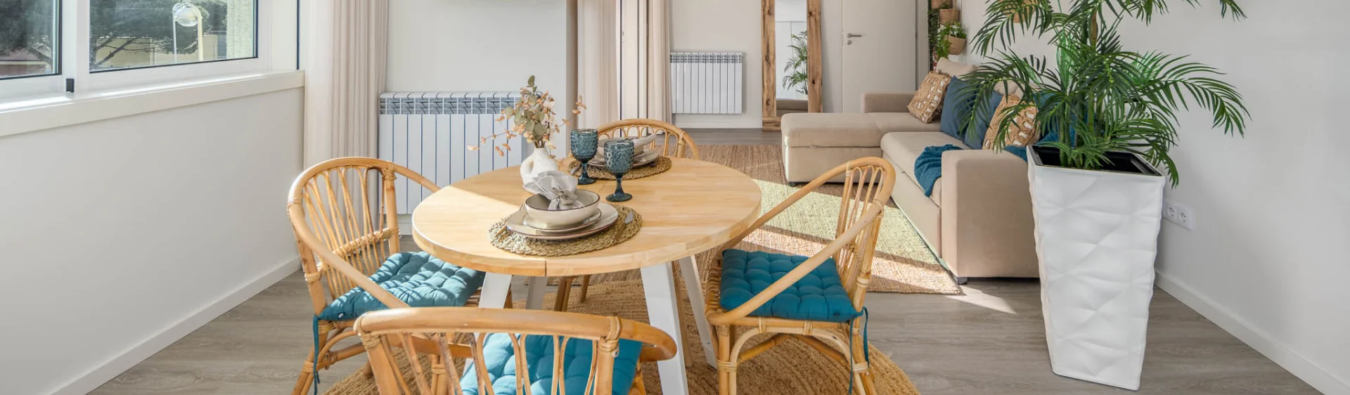 Sala de estar e de jantar do alojamento Aurora do Furadouro II Sala de estar e de jantar do alojamento Aurora do Furadouro II